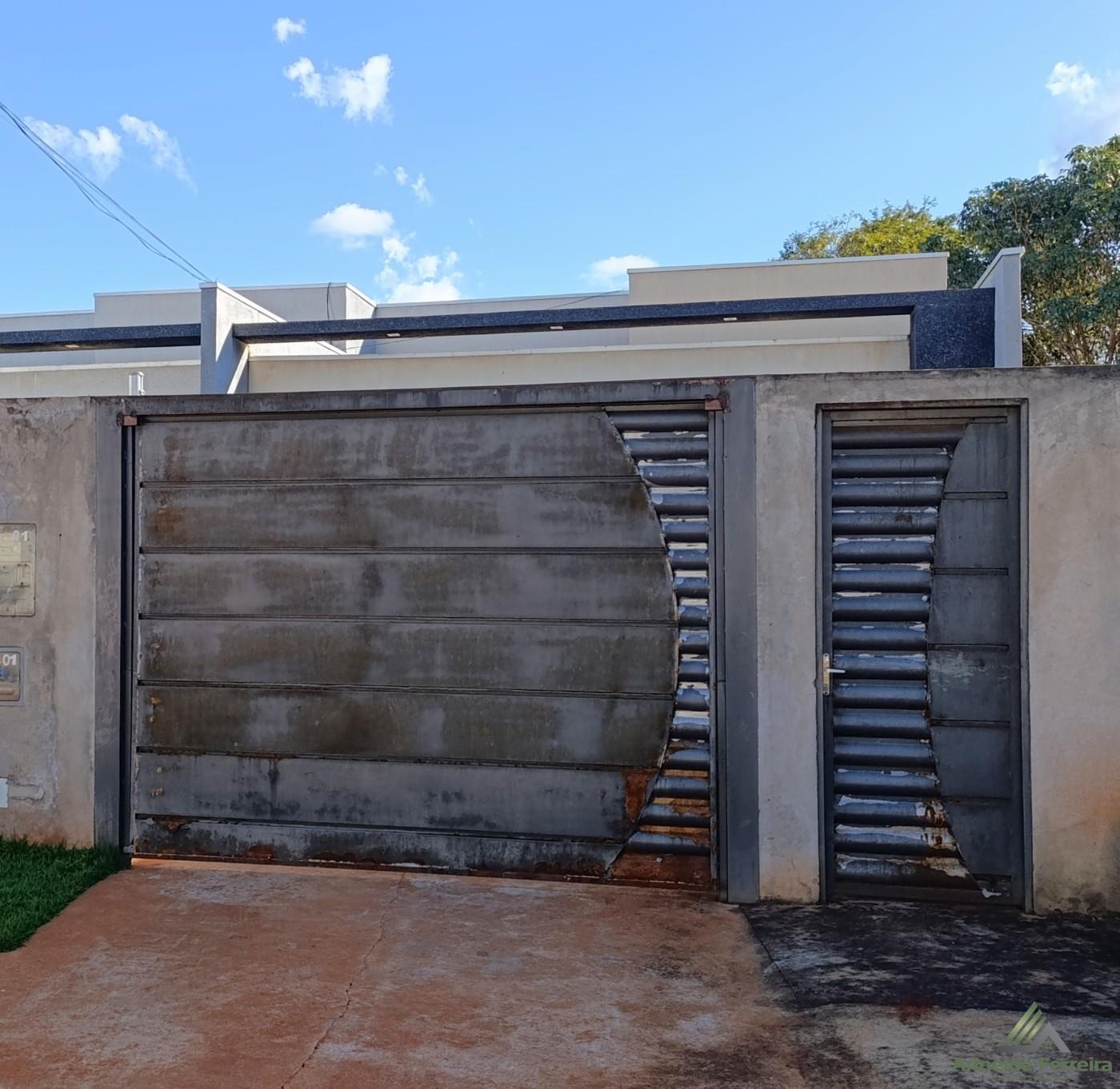 Casa para Venda, em S�o Gabriel do Oeste, bairro FENIX, 3 dormit�rios, 1 banheiro, 1 vaga